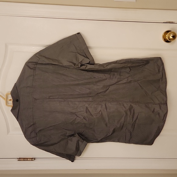 RW & CO Men's Button Down Shirt - Picture 6 of 6